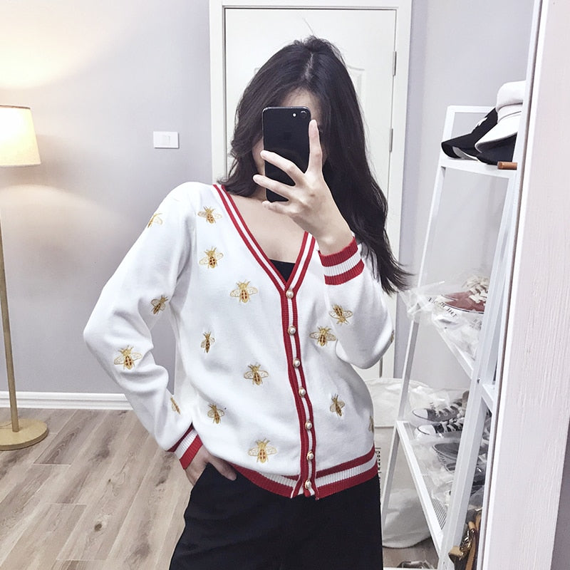 Designer Bee Embroidery Cardigan
-Long Sleeve
-Single Button
-Knitted