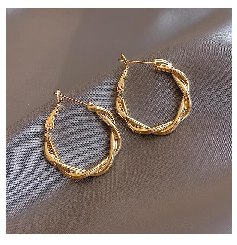 Hoop Earrings.
- Korean Jewelry
- Daily Wear Earrings