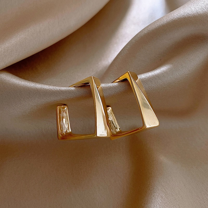 Hoop Earrings.
- Korean Jewelry
- Daily Wear Earrings
