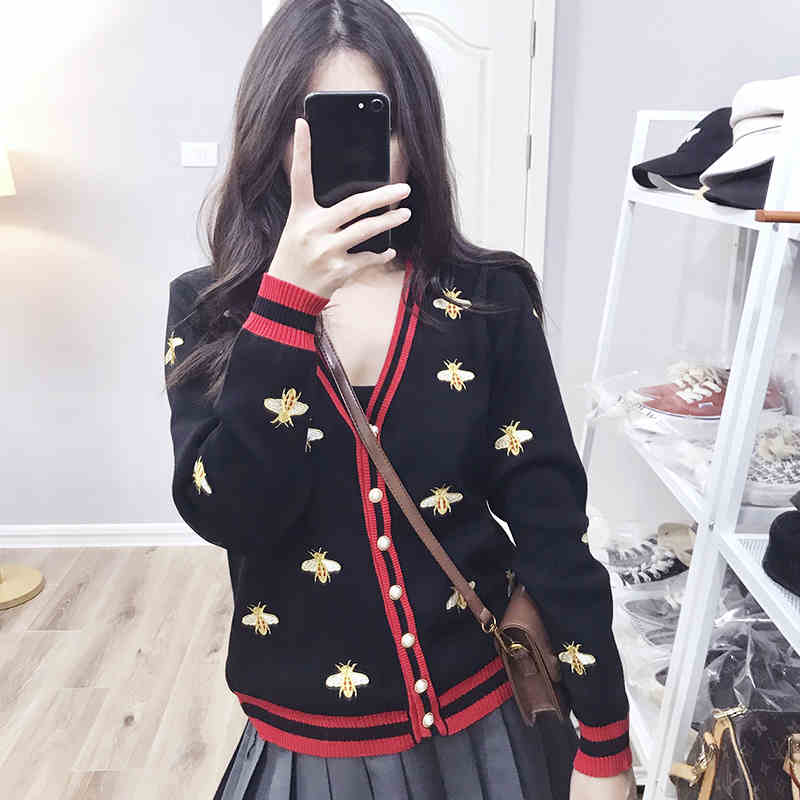 Designer Bee Embroidery Cardigan
-Long Sleeve
-Single Button
-Knitted