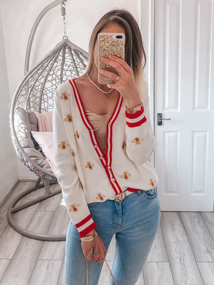 Designer Bee Embroidery Cardigan
-Long Sleeve
-Single Button
-Knitted