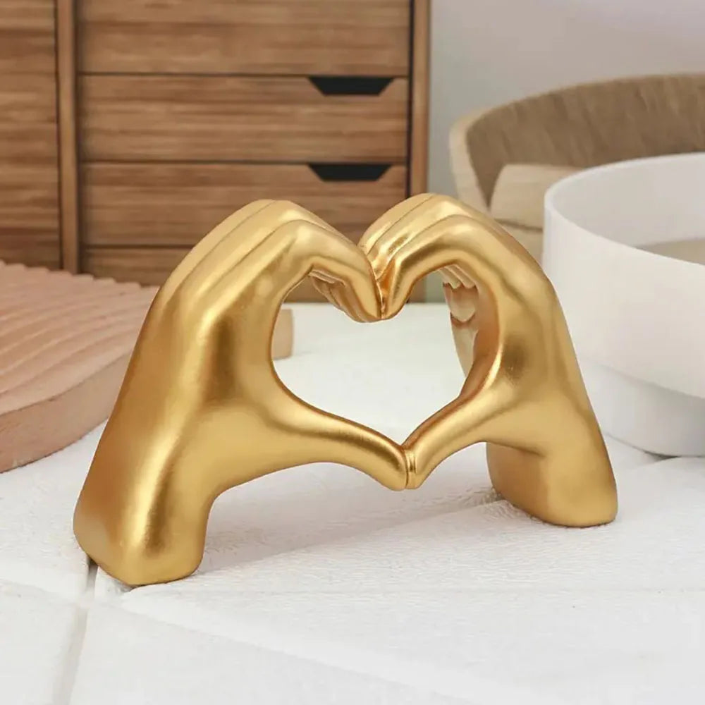 Resin Love Gesture Statues Sculptures Desktop Ornament Sculpture Figurines Nordic Light Luxury Art Crafts Office Home Decoration