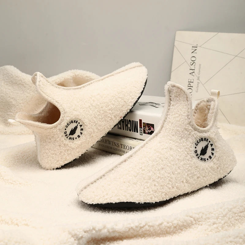 New Men Winter Slippers High Quality Light Weight Disign Shoes Fashion Women Plush Slipper Warm Slip on Casual Shoe for Couples